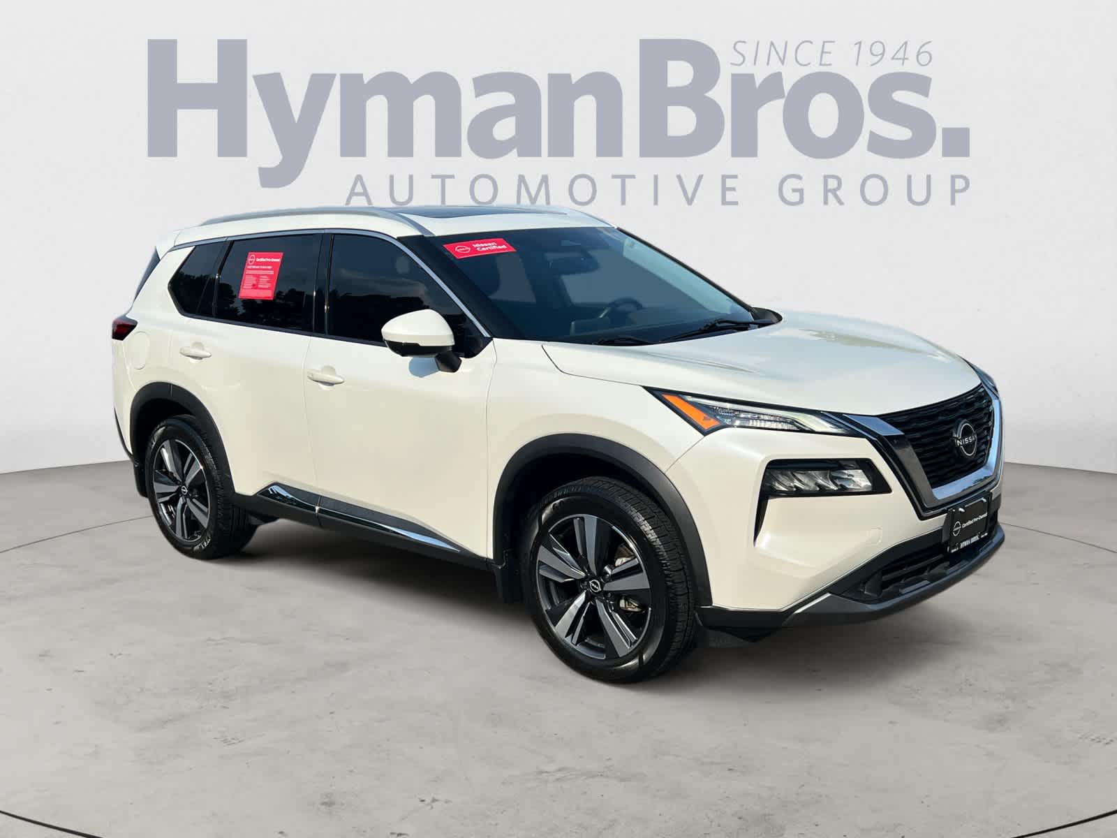 2022 Nissan Rogue SL in White — front three-quarter view