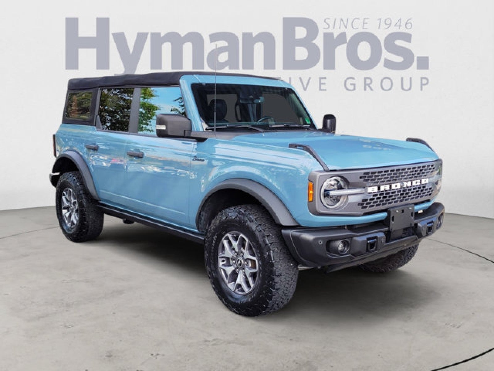 2022 Ford Bronco Badlands Advanced in Area 51 — front three-quarter view
