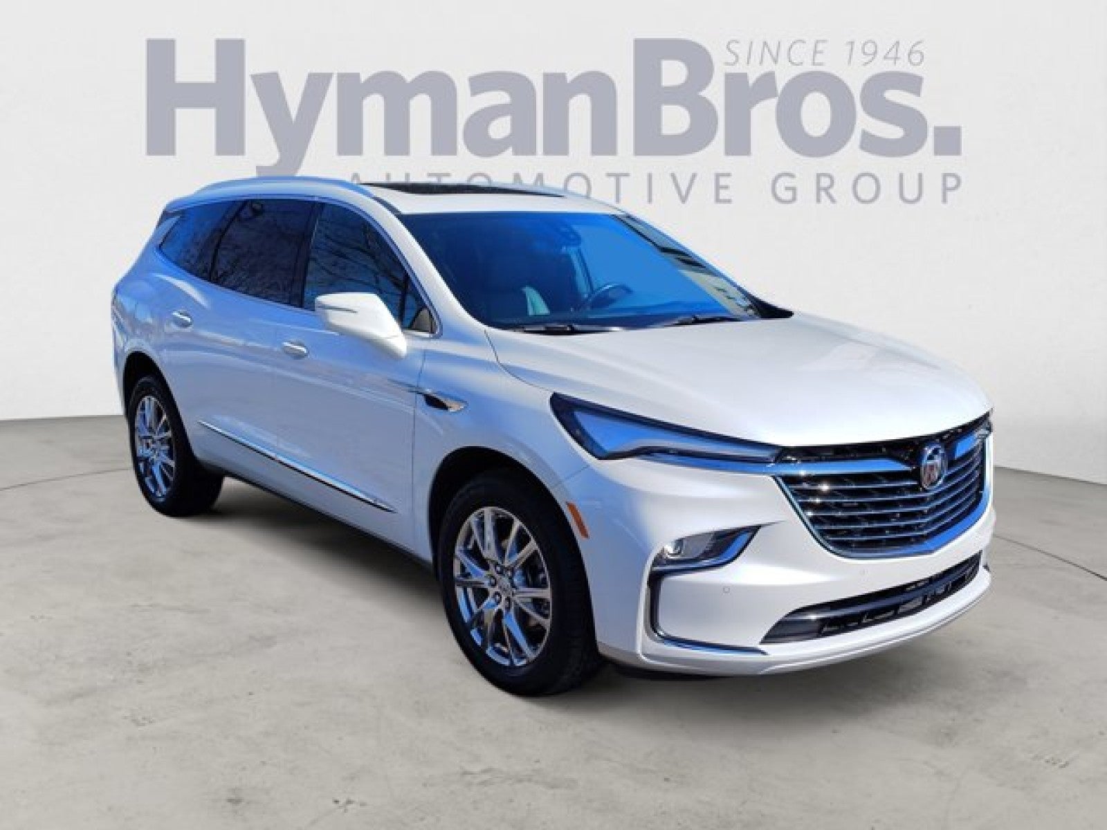 2023 Buick Enclave Premium | Pano Roof in White Frost Tricoat — front three-quarter view