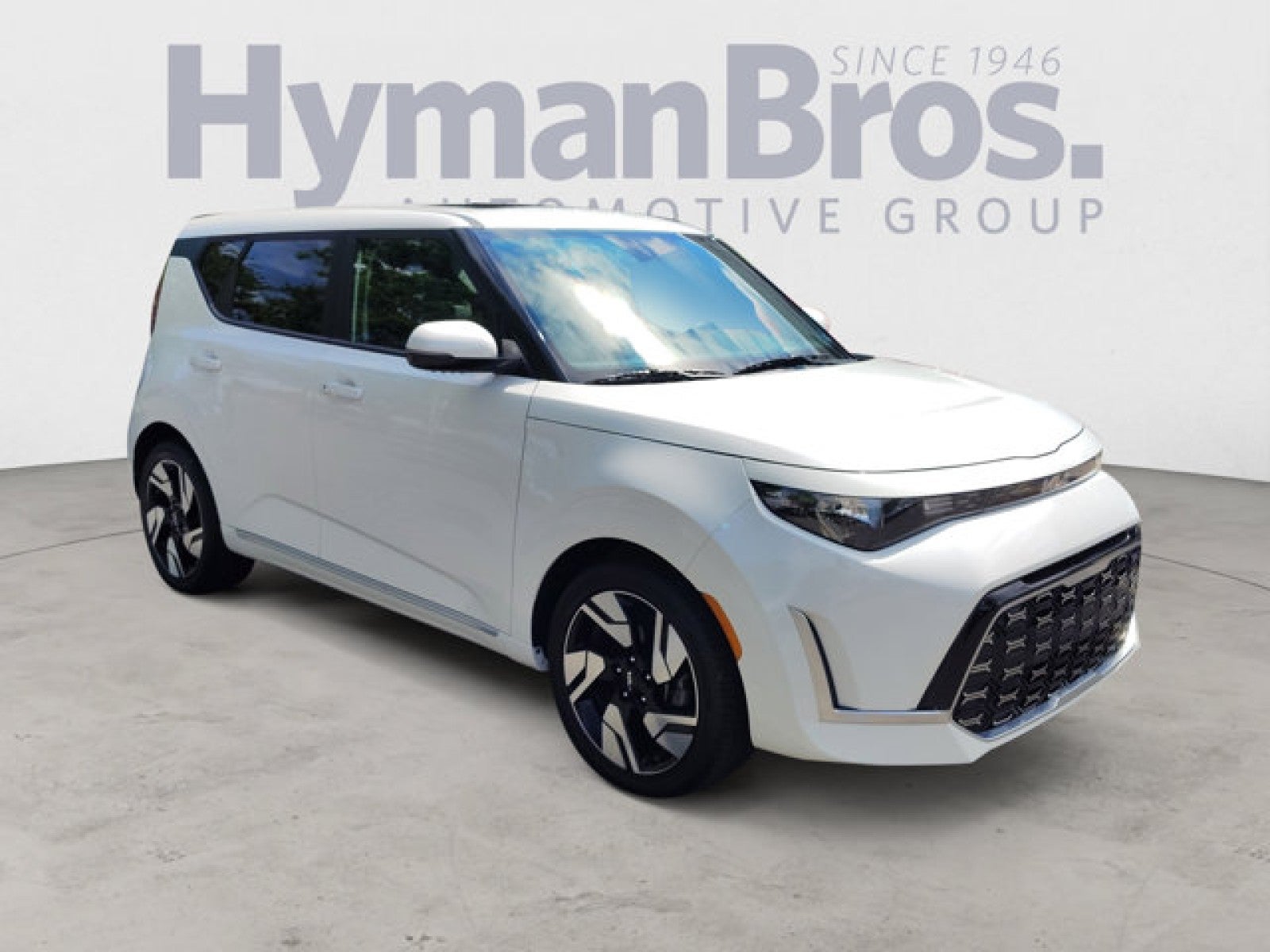 2023 Kia Soul GT-Line in Snow White Pearl — front three-quarter view