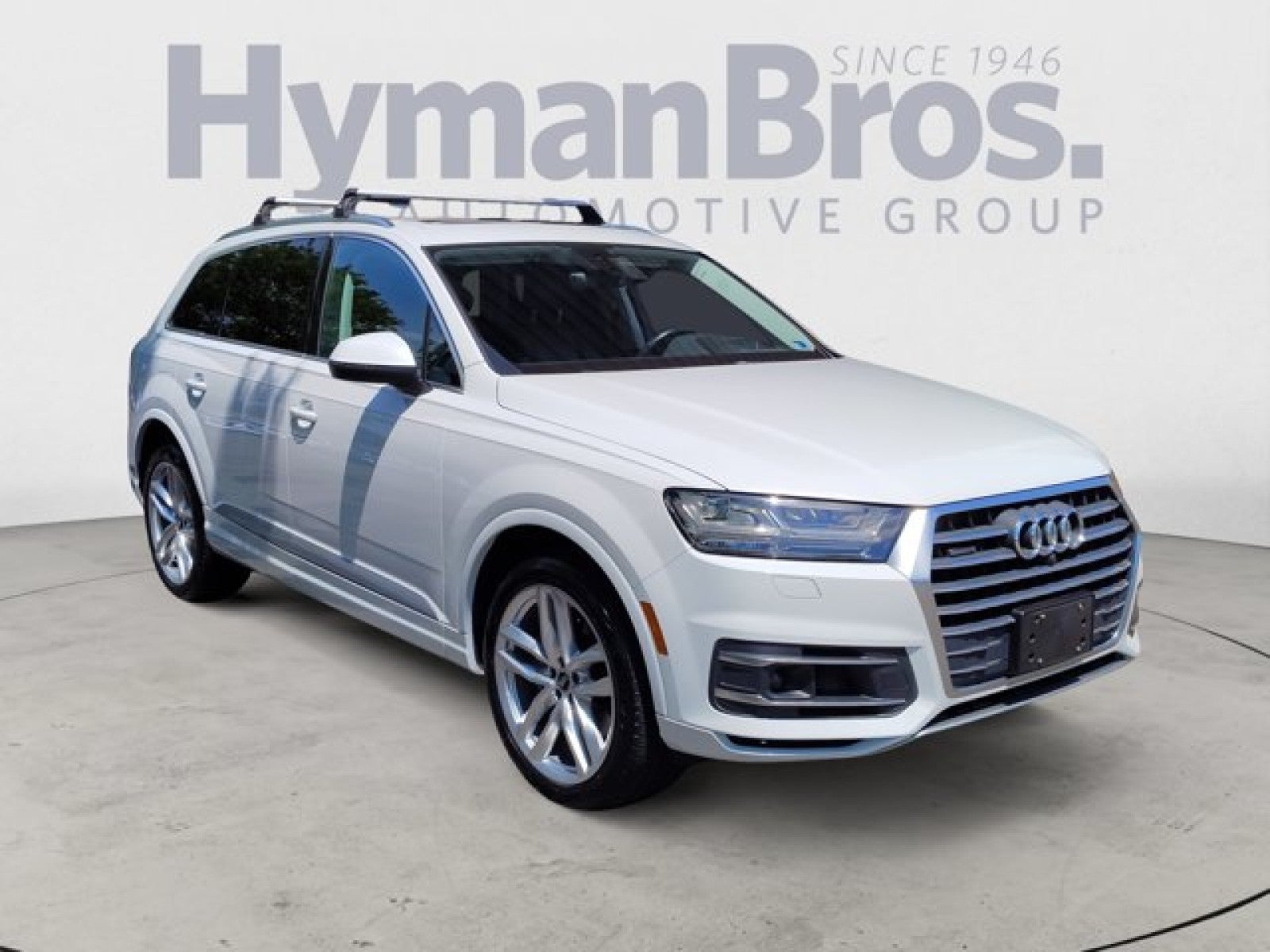 2018 Audi Q7 Prestige in Carrara White — front three-quarter view