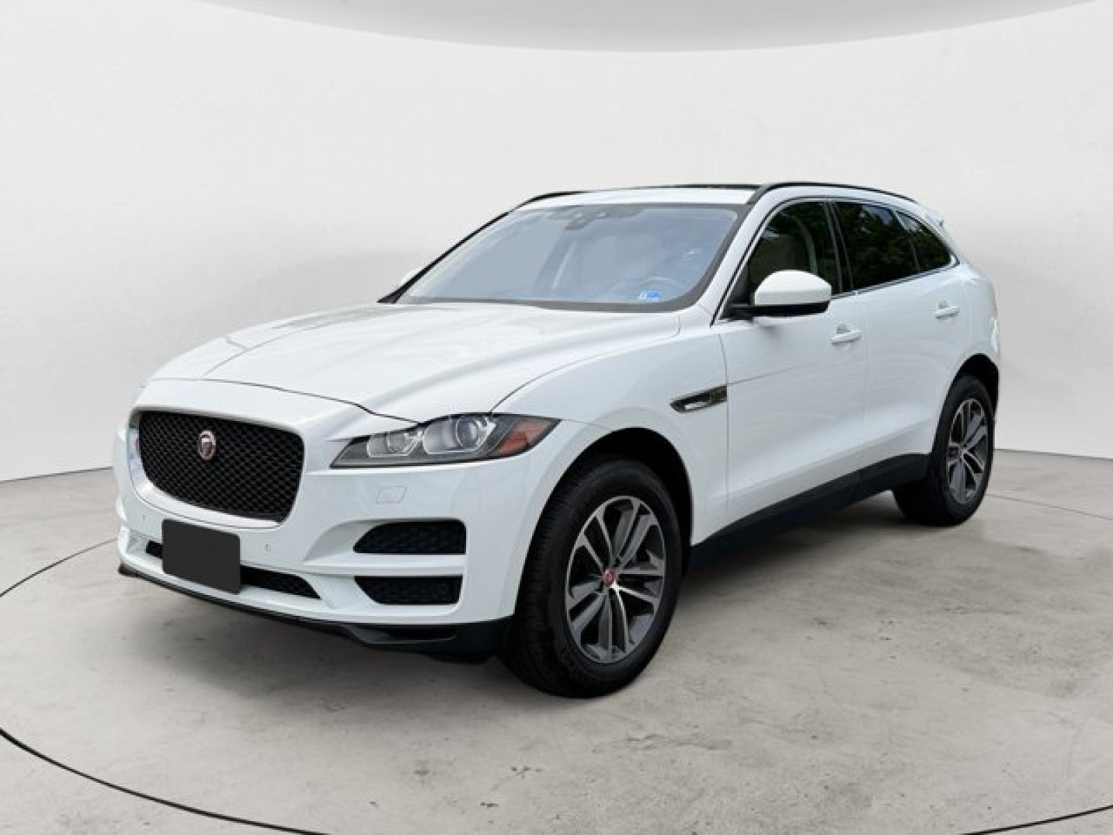 2020 Jaguar F-PACE 25t Premium in Fuji White — front three-quarter view